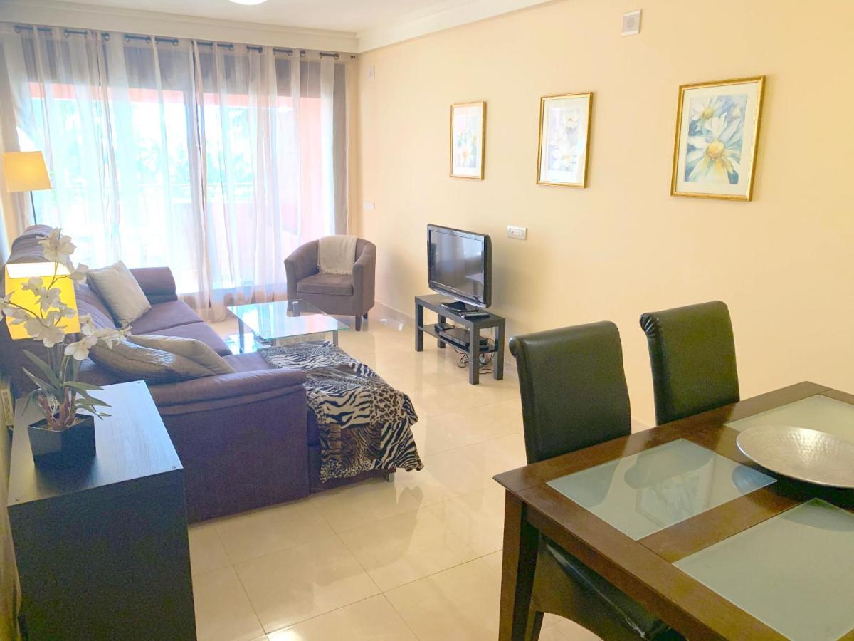 Salinas. Apartment For 4. Terrace/Parking/Pools/Gym/4Mins Beach エステポナ エクステリア 写真