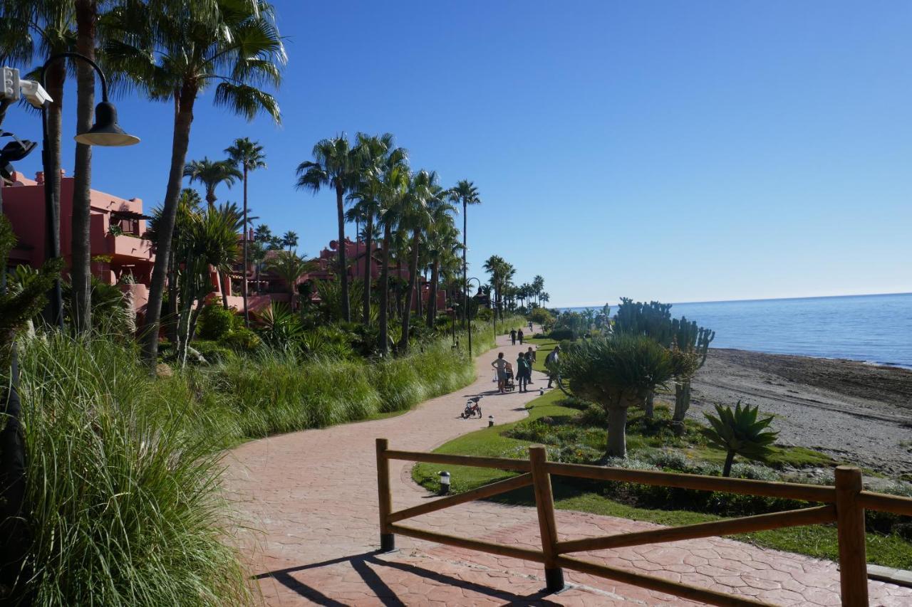 Salinas. Apartment For 4. Terrace/Parking/Pools/Gym/4Mins Beach エステポナ エクステリア 写真