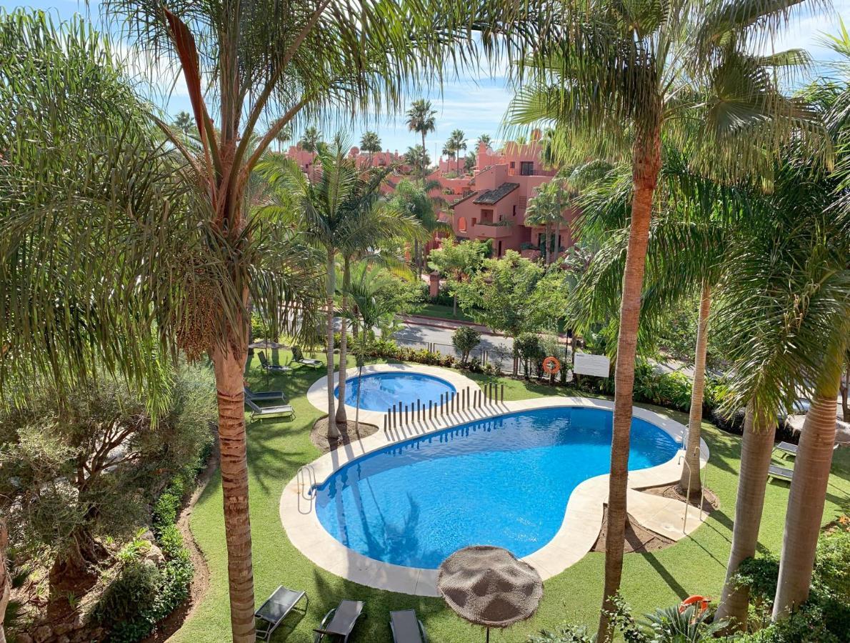 Salinas. Apartment For 4. Terrace/Parking/Pools/Gym/4Mins Beach エステポナ エクステリア 写真